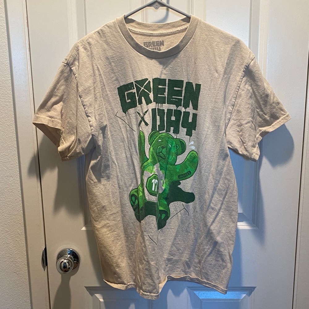 Green Day Graphic T-Shirt